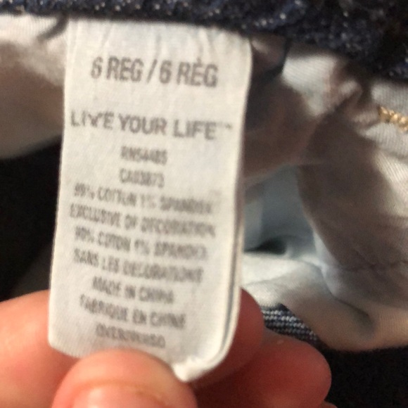 American eagle, size 6, straight legged - Picture 2 of 4